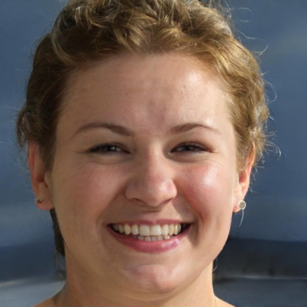 Formatrice expliquant les stratégies d'épargne lors d'une session individuelle